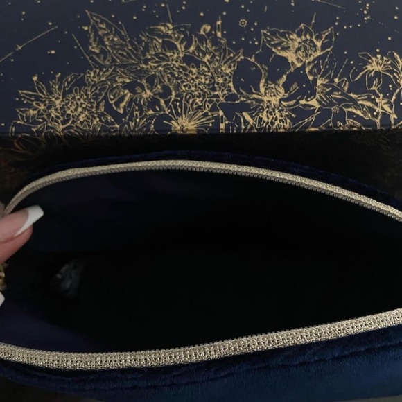 DIOR make up bag - Picture 4 of 4